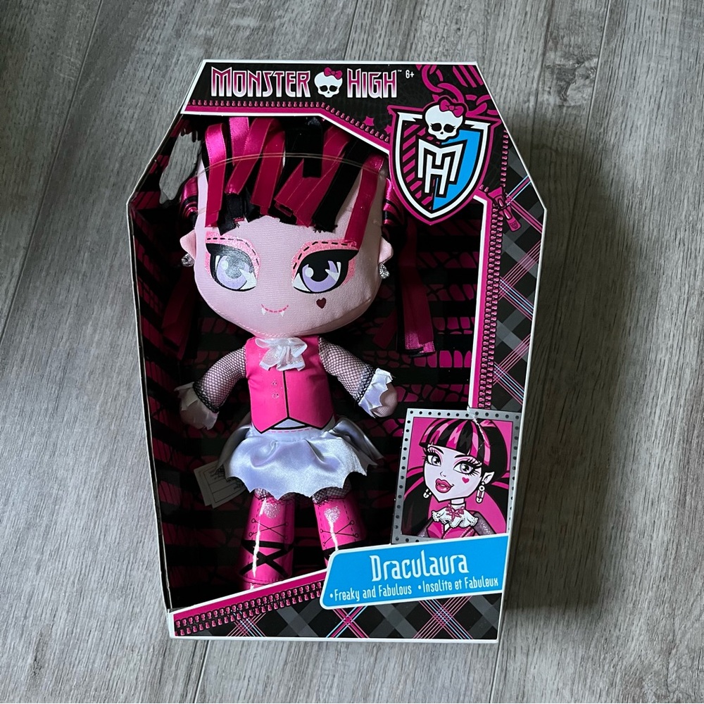monster high draculaura just play freaky and fabulous plush doll - new in box